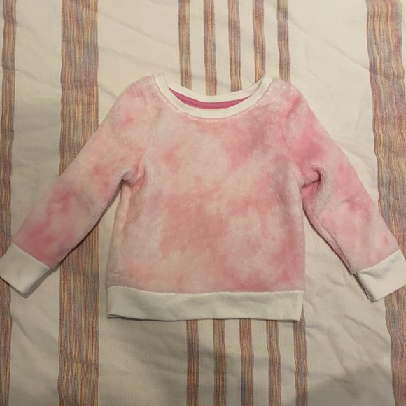 Multiple Sweaters - Picture 4 of 4